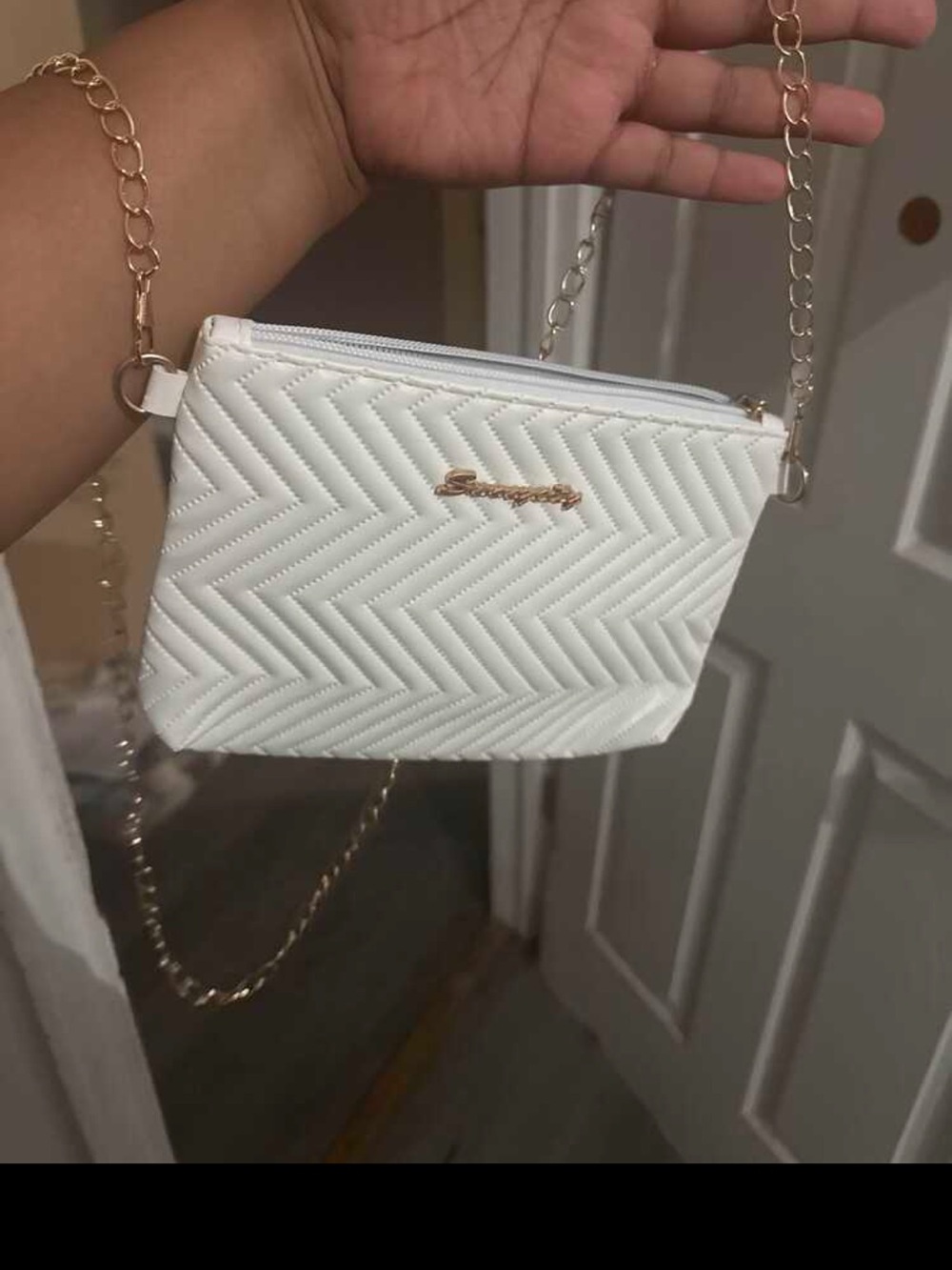 White Quilted Chain Crossbody Bag - Unbranded